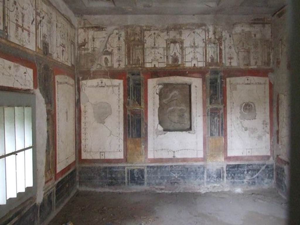 II.2.2 Pompeii. December 2006. Room “f”, west wall.