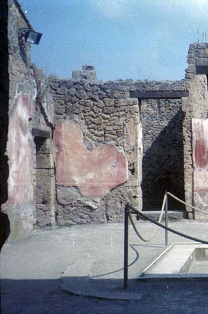 II.3.3 Pompeii. July 2011.
North-west corner of room 2, the atrium. Photo courtesy of Rick Bauer.