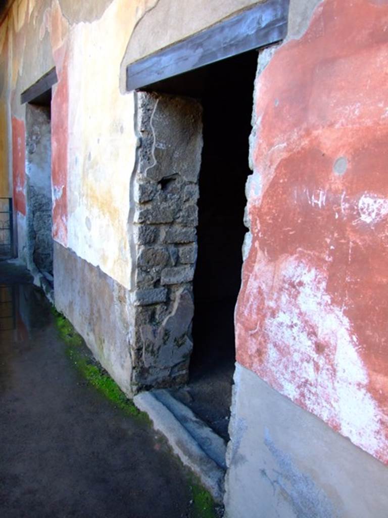 II.3.3 Pompeii. March 2009. Doorway to Room 15.