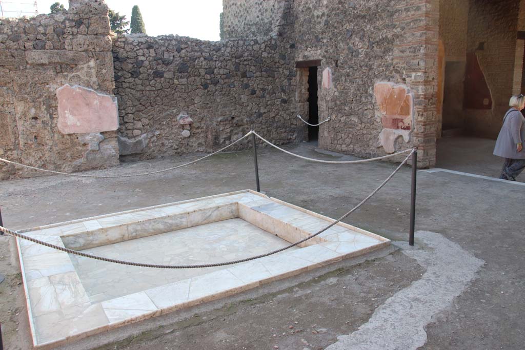 II.3.3 Pompeii. September 2017. Room 2, looking across impluvium towards south-east corner of atrium.
Photo courtesy of Klaus Heese.