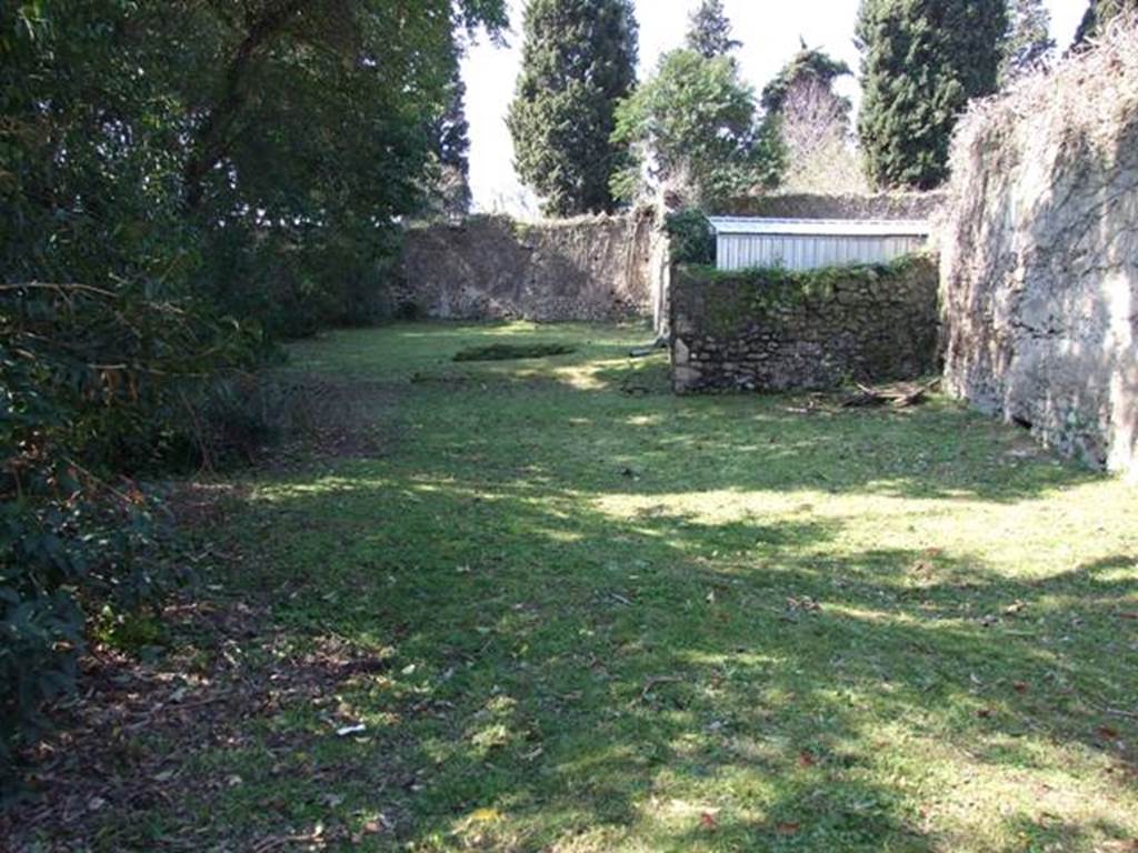 II.3.7 Pompeii. March 2009. Garden area, looking west.