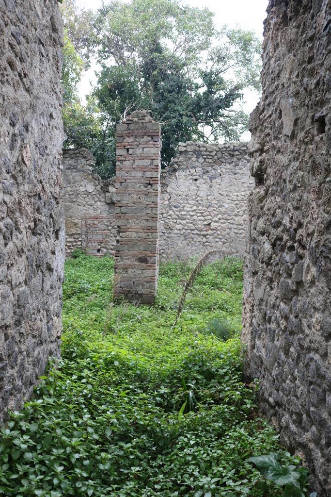 II.3.8 Pompeii. September 2018.
Looking north towards atrium area, from entrance corridor. Photo courtesy of Aude Durand.