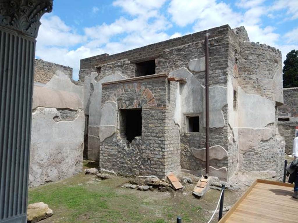 II.4.6 Pompeii. May 2016. Looking towards the caldarium from south-west. Photo courtesy of Buzz Ferebee.