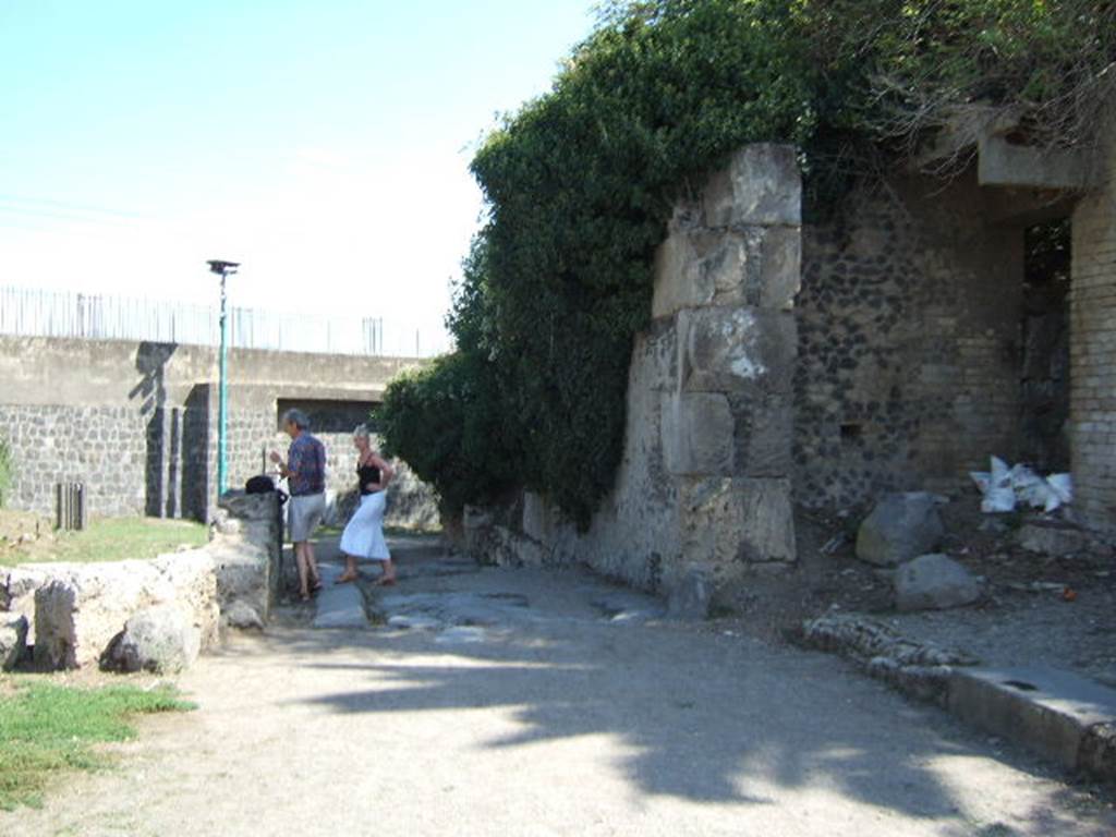 III.7 Porta Sarno / Sarno Gate II.5.4/5