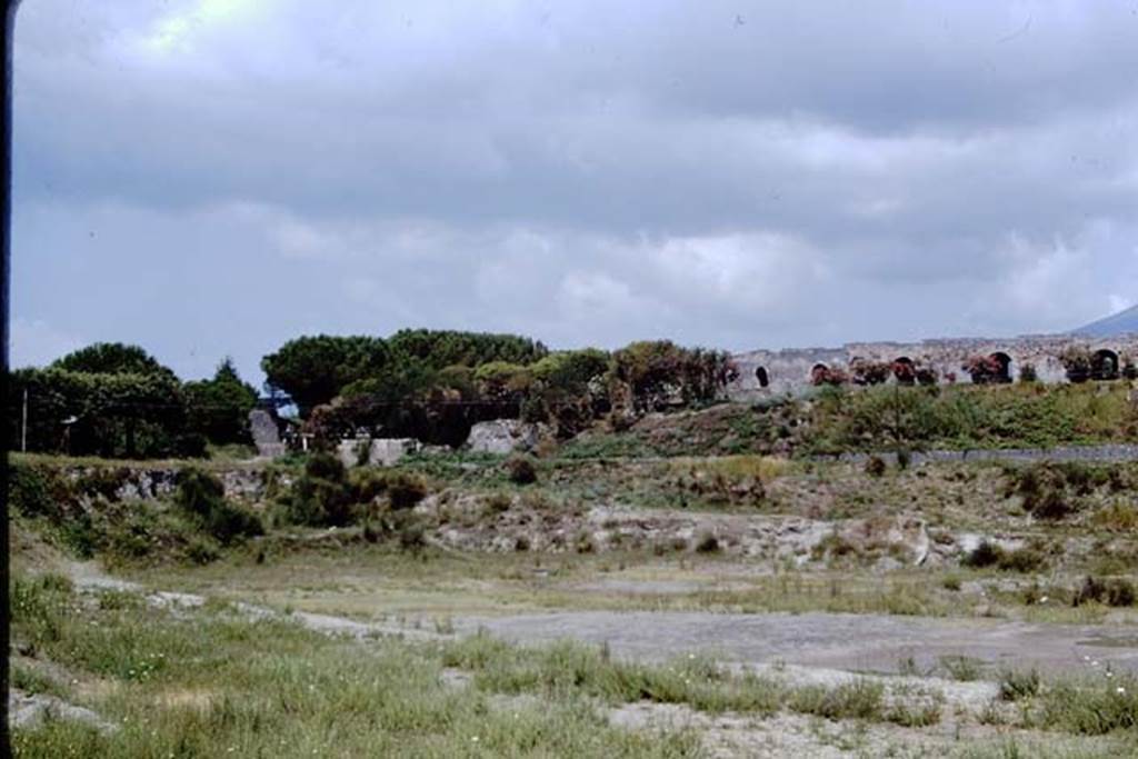 II.6 Pompeii. 1968. Looking north-west from south of ampitheatre. Photo by Stanley A. Jashemski.
Source: The Wilhelmina and Stanley A. Jashemski archive in the University of Maryland Library, Special Collections (See collection page) and made available under the Creative Commons Attribution-Non Commercial License v.4. See Licence and use details.
J68f1757