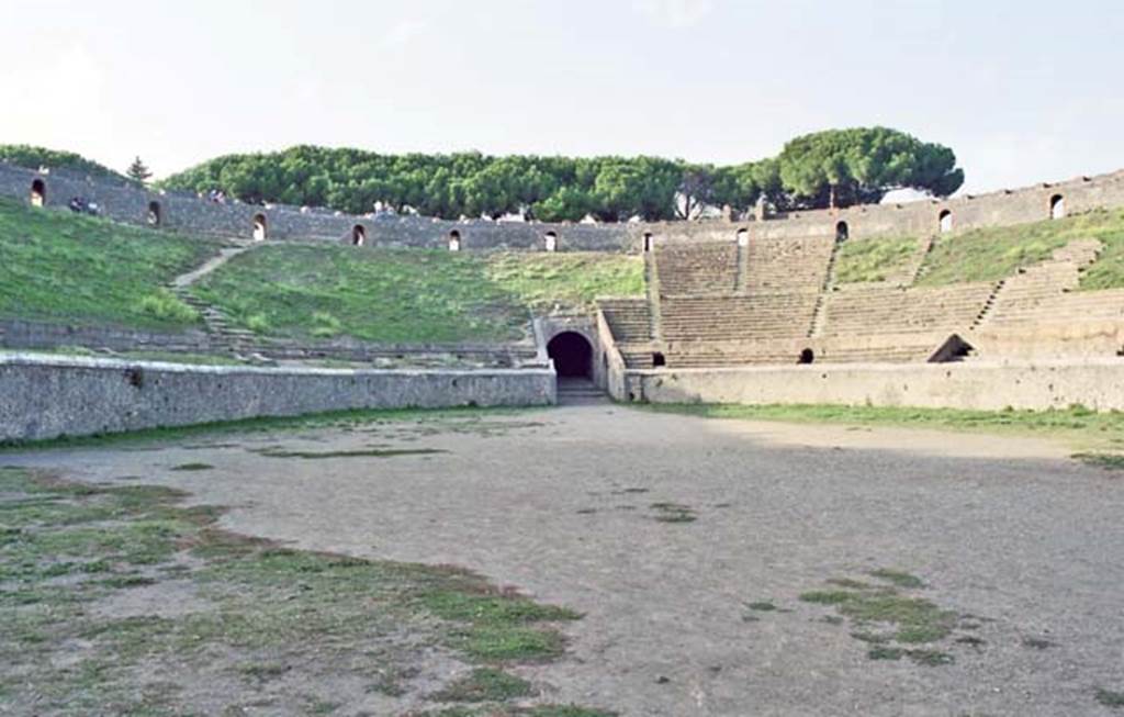 II.6 Pompeii. October 2001. Looking towards the north end of the amphitheatre.
Photo courtesy of Peter Woods.
