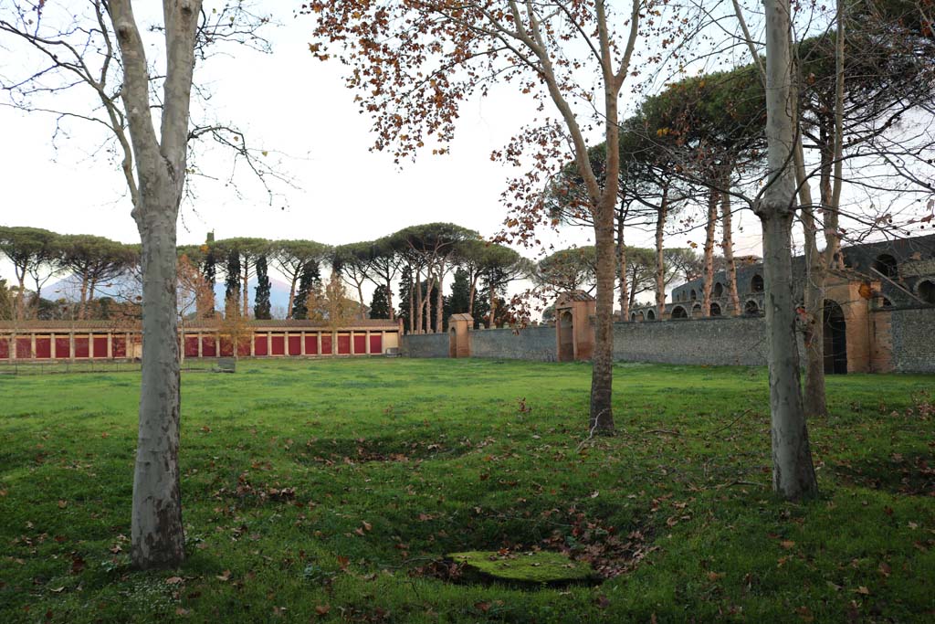 II.7.1 Pompeii. Palaestra. December 2018.
Looking towards north-east corner, with Amphitheatre on right. Photo courtesy of Aude Durand