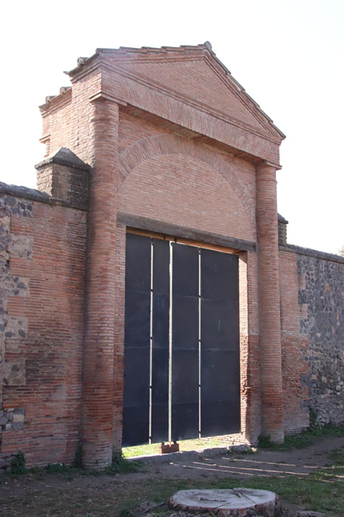II.7.3 Pompeii. Palaestra. October 2023.
Looking west towards entrance doorway. Photo courtesy of Klaus Heese.