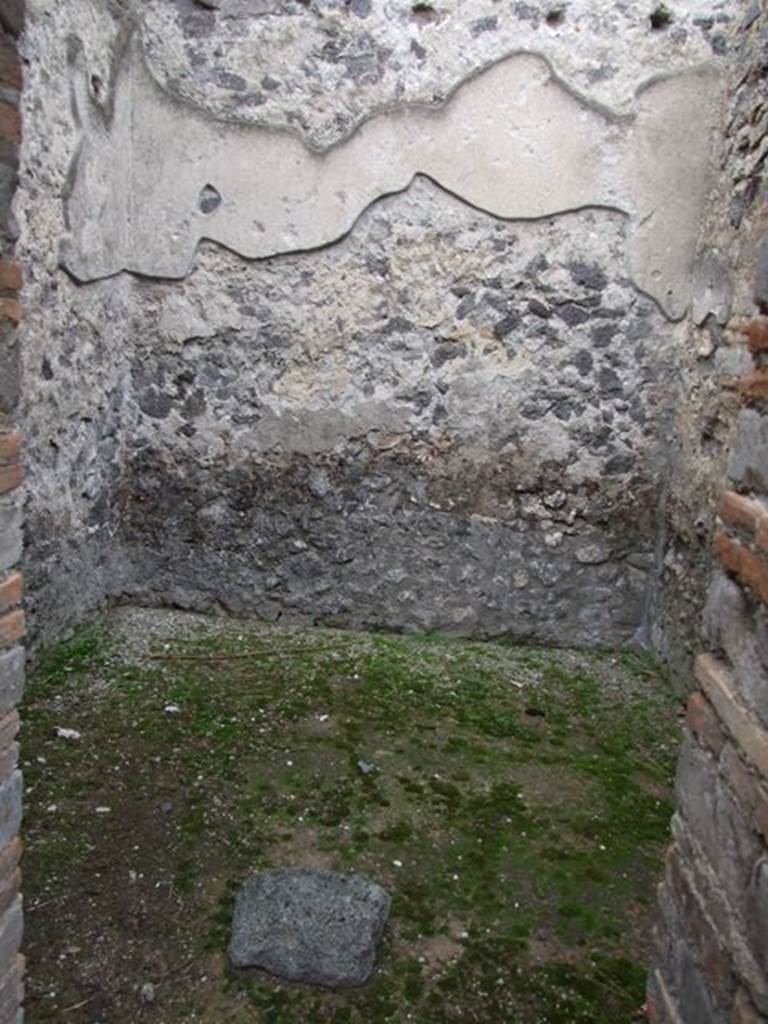 II.8.2. Thermopolium. December 2007. Room on north side to east of II.8.3.