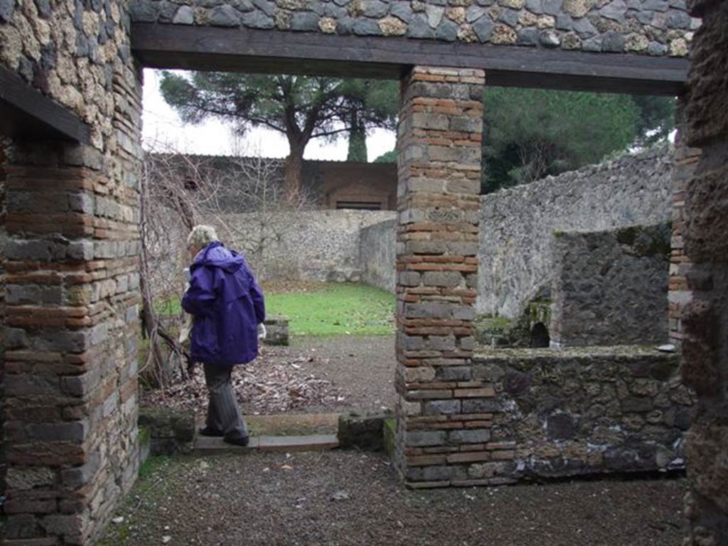 II.8.2. Thermopolium. December 2007. Looking east from entrance corridor.