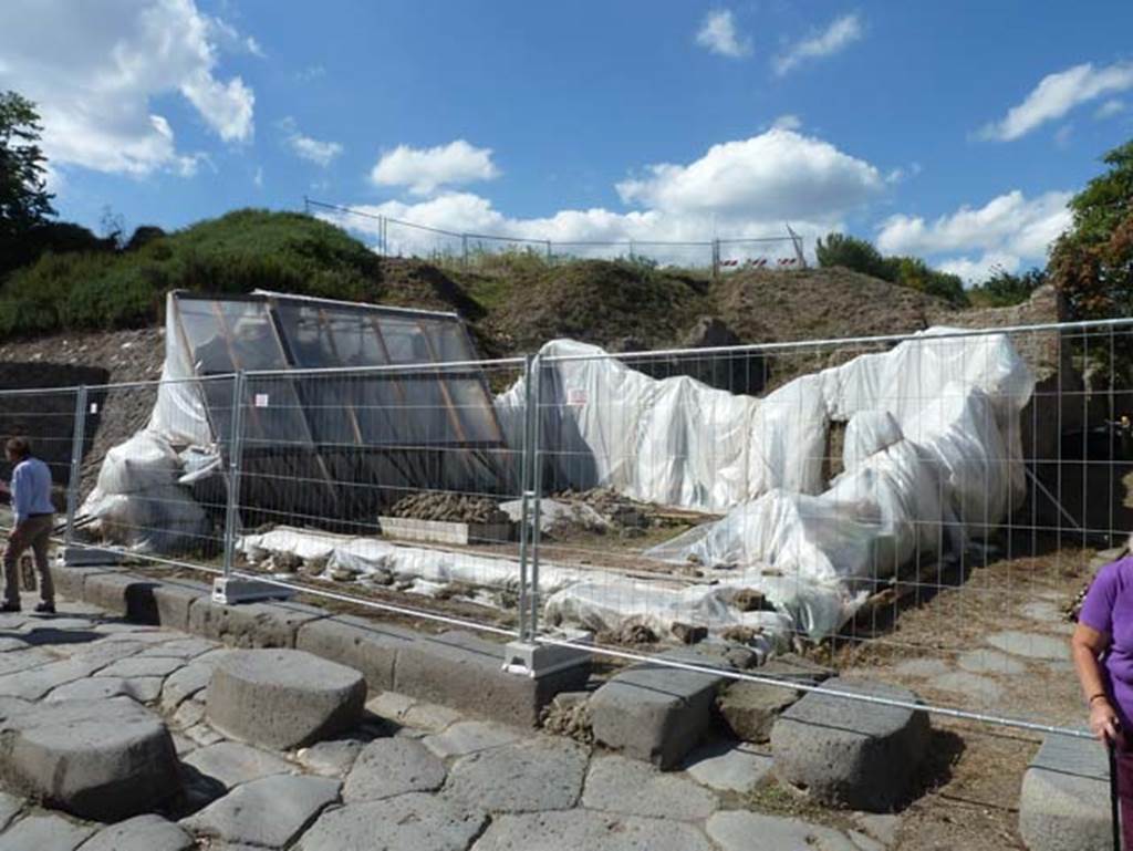 III.3.6 Pompeii. September 2015. Restoration in progress.