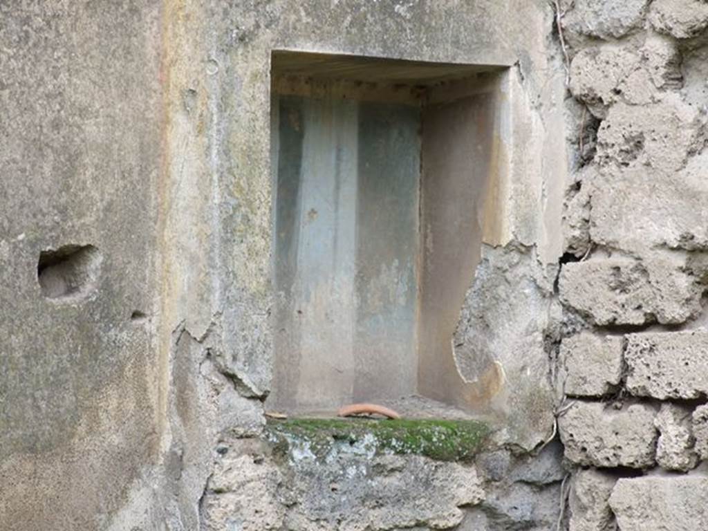 III.4.1 Pompeii. December 2005. Rectangular Niche on west wall.