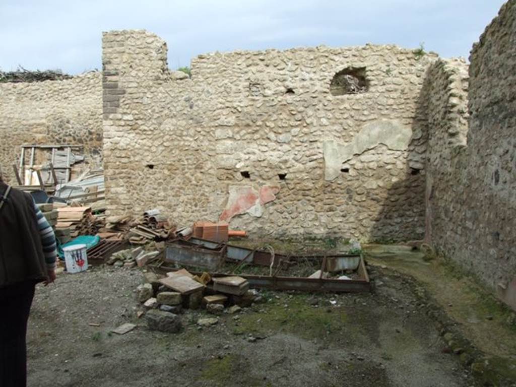 III.4.3 Pompeii. March 2009. South east corner of Garden.
