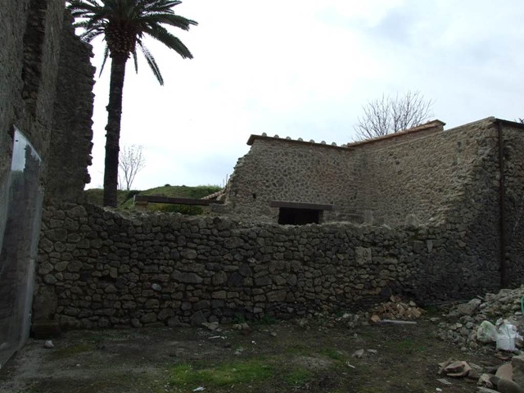 III.4.3 Pompeii. March 2009. Looking west from Garden.