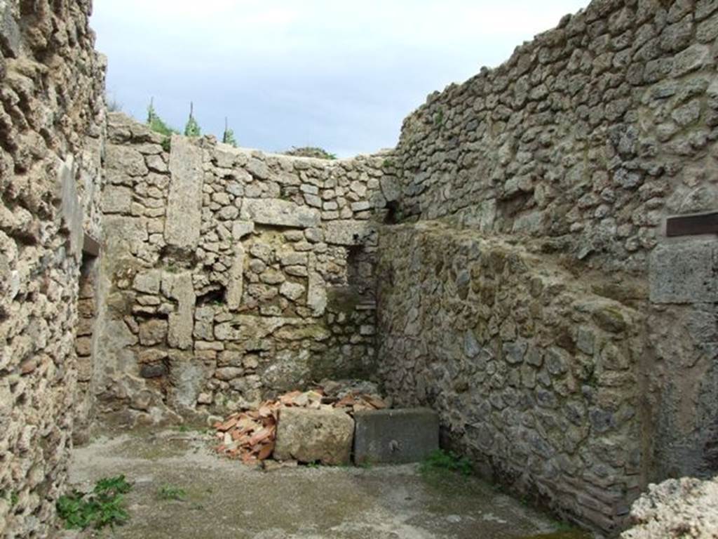 III.4.3 Pompeii. March 2009. Room 5. Looking east.