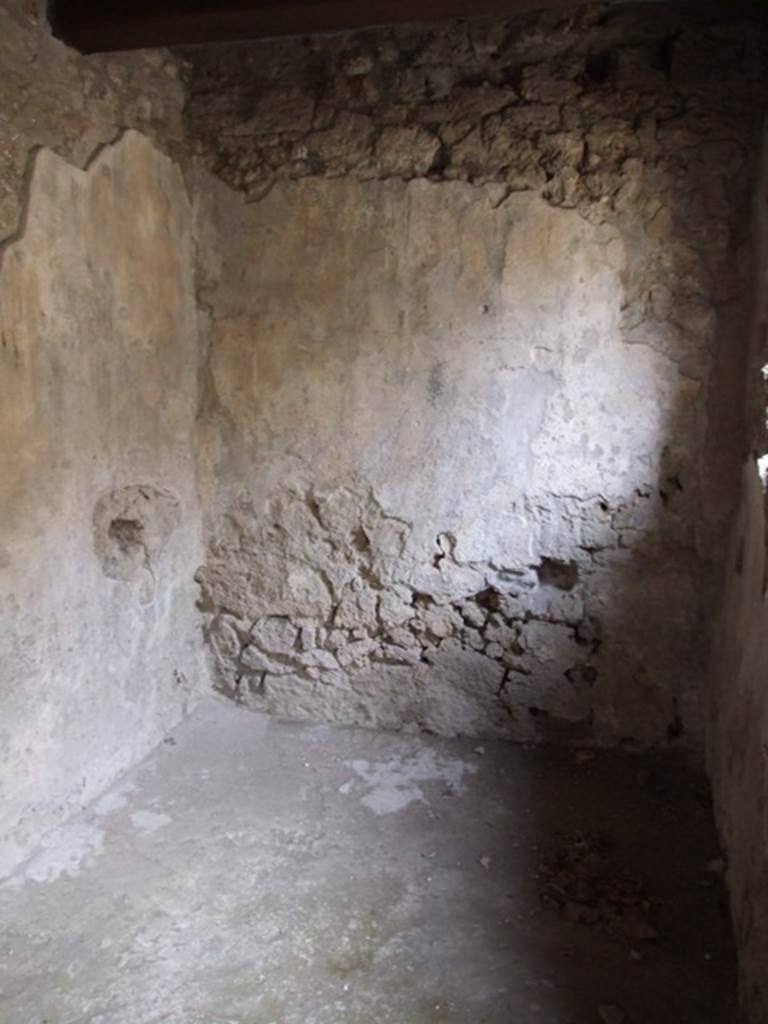 III.4.3 Pompeii. March 2009. Room 7. Looking west.