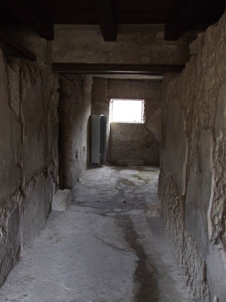 III.4.3 Pompeii. March 2009. Room 7. Looking south towards Room 8.