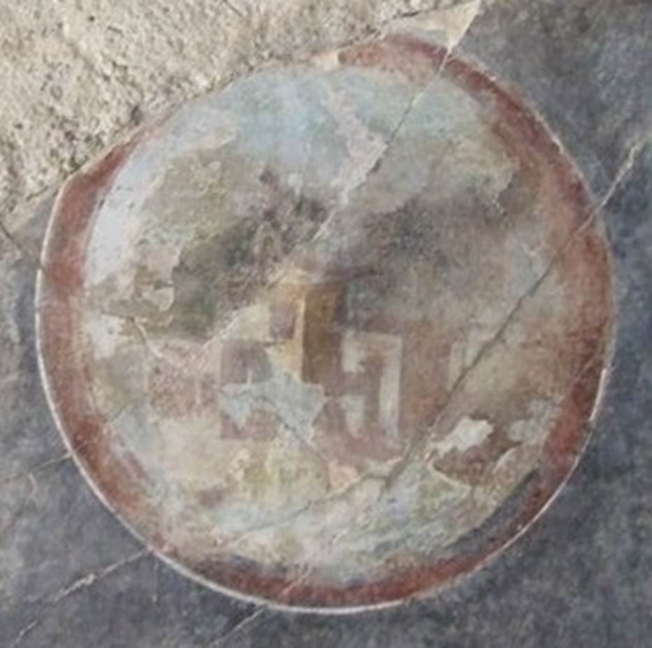 III.4.3 Pompeii. March 2009. Room 13. Painted medallion on north wall. East side