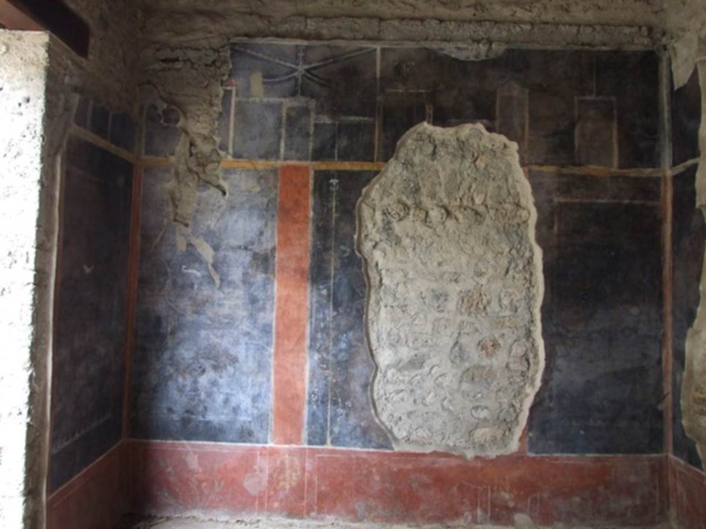 III.4.3 Pompeii. March 2009. Room 16. Triclinium. South wall.