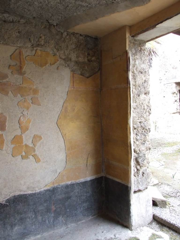 III.4.3 Pompeii. March 2009. Room 17. Ala. North east corner.