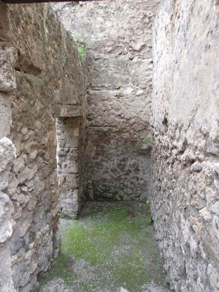 III.4.3 Pompeii. March 2009. Room 19. Steps to upper floor? Looking wes., with entrance to room 20 in south wall.