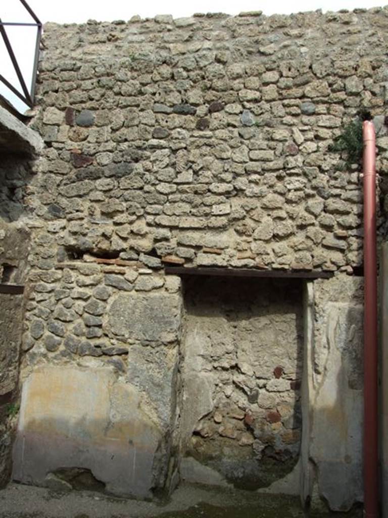III.4.3 Pompeii. March 2009. Room 23. East wall, with niche or recess.
