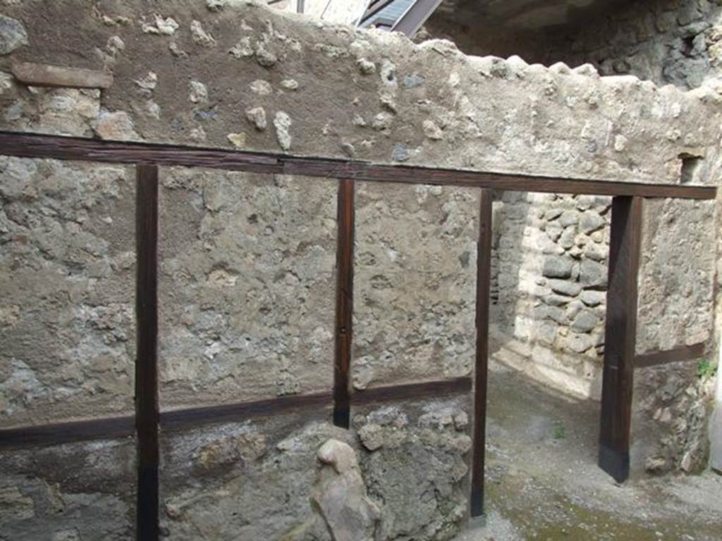 III.4.3 Pompeii. March 2009. Room 23. North wall, with door to courtyard in Room 12.