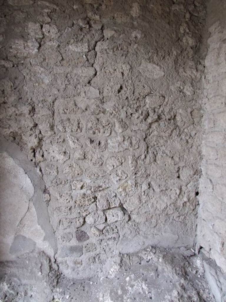III.4.3 Pompeii. March 2009. Room 1, west side of entrance corridor.