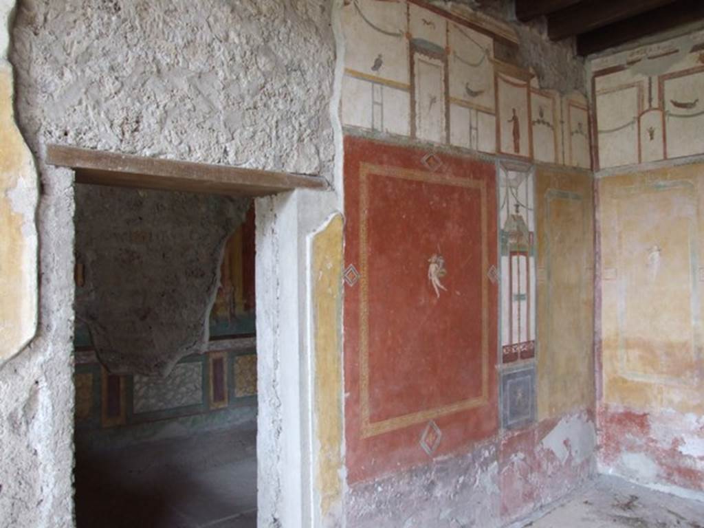 III.4.b. Pompeii. March 2009. Room 4. Exedra. West wall.