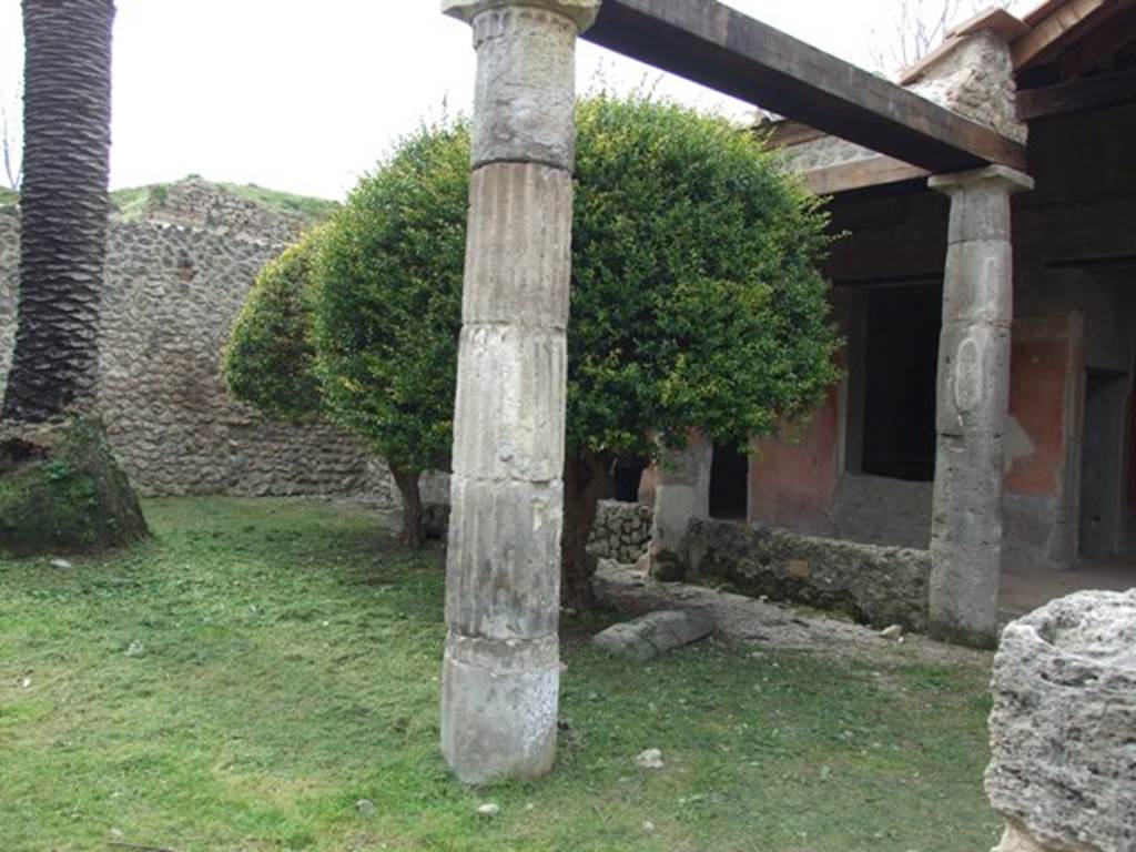 III.4.b. Pompeii. March 2009. Garden area. Looking north west.