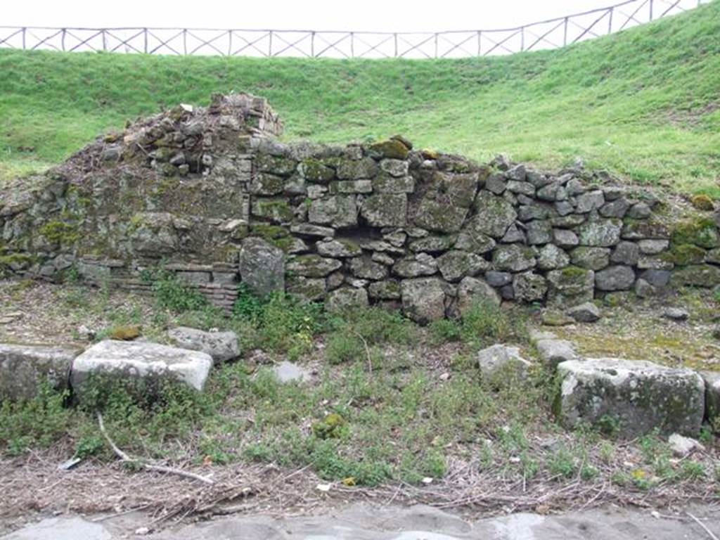 III.10.1 Pompeii. March 2009. Blocked roadway III.9.6