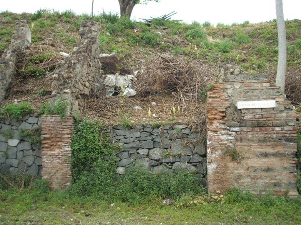 IV.2.e Pompeii. May 2005. Entrance.