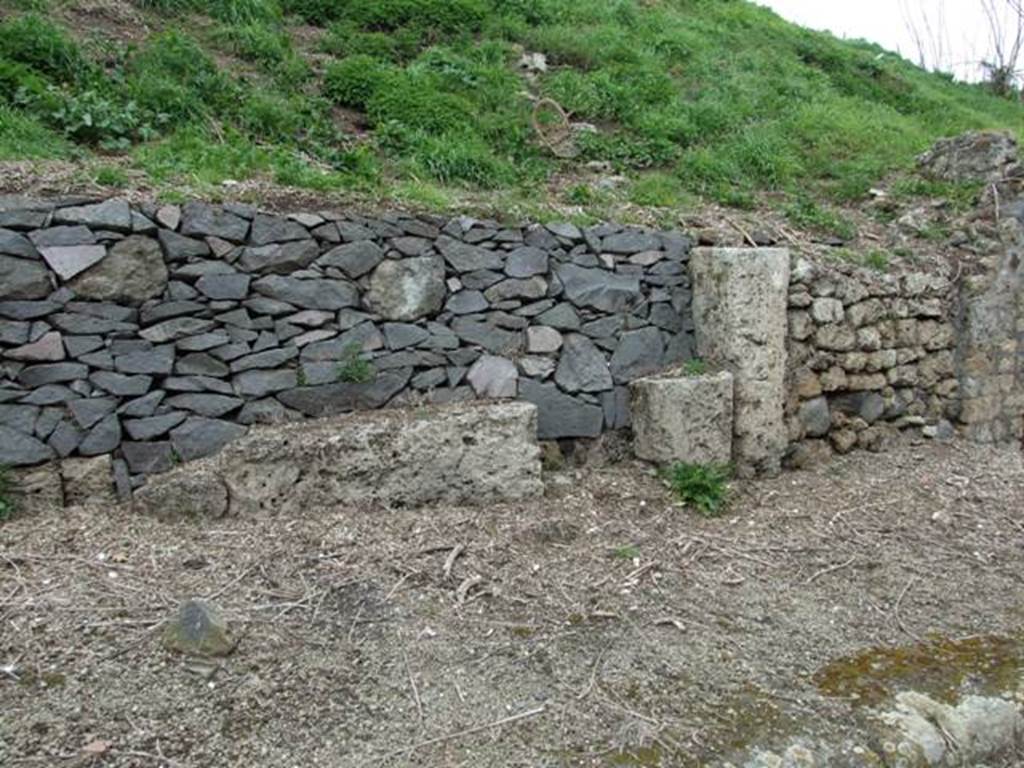 IV.3.d Pompeii. March 2009. Entrance (on right).