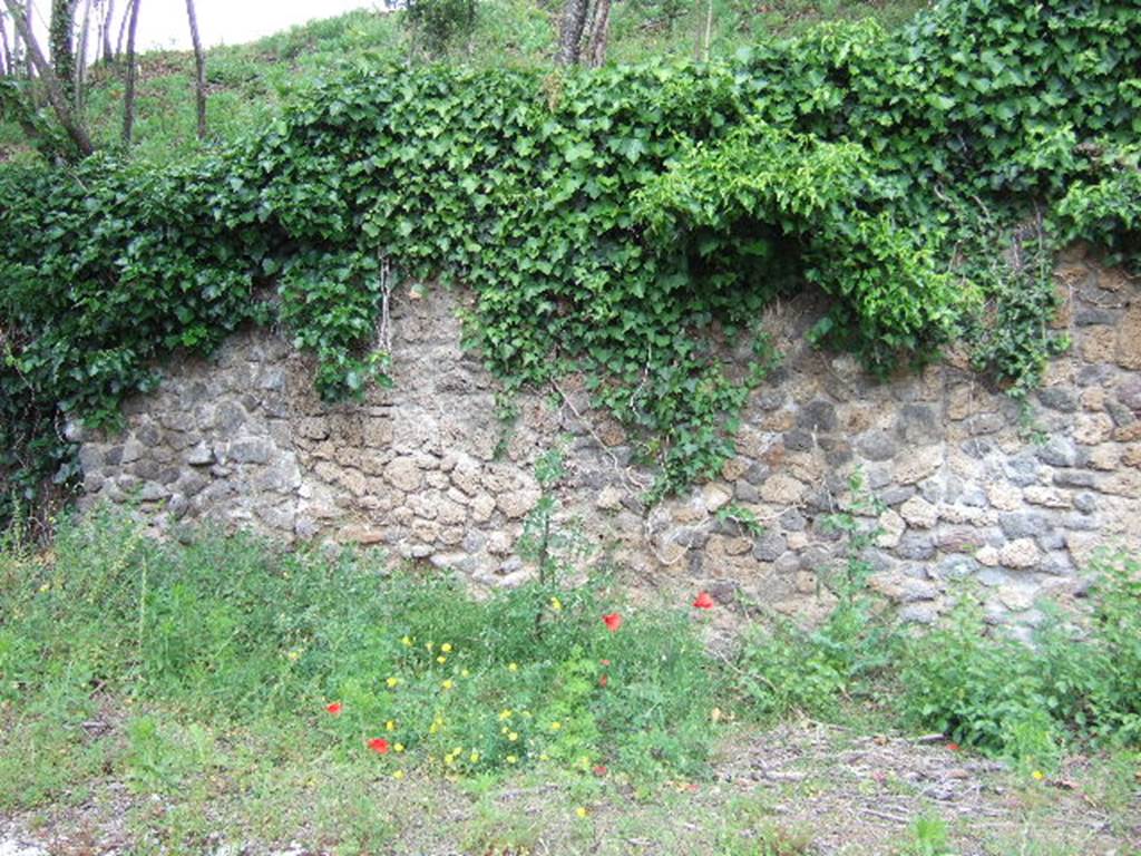 IV.4.h, Pompeii. May 2006. Blocked doorway.