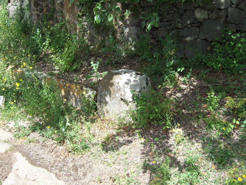IV.5.c Pompeii. May 2006. Western edge of ramp.