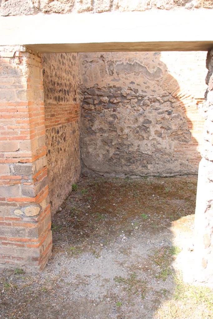 V.1.2 Pompeii. October 2023.
Looking towards north wall of rear room with window. Photo courtesy of Klaus Heese.