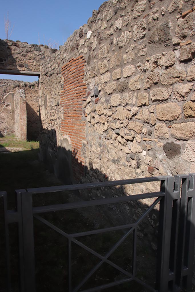 V.1.3 Pompeii. October 2023.
Looking north along east wall of entrance corridor/fauces. Photo courtesy of Klaus Heese.