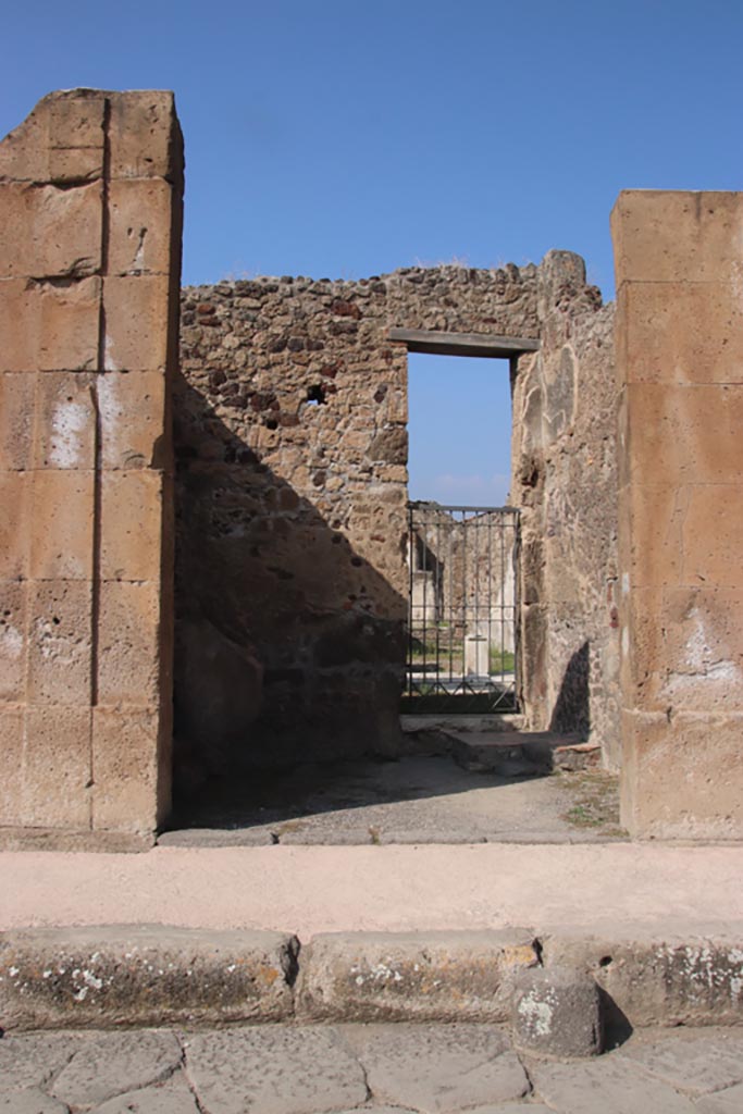 V.1.6 Pompeii. October 2023.
Looking north towards entrance doorway. Photo courtesy of Klaus Heese.