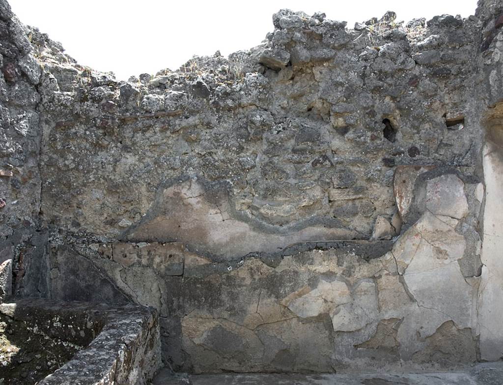 V.1.7 Pompeii. c.2005-7. Room 20, west wall. Photo by Hans Thorwid.
Photo courtesy of the Swedish Pompeii Project.