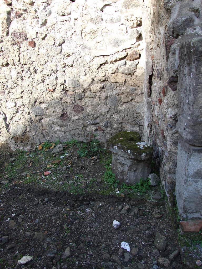 V.1.7 Pompeii. December 2007. Room 24, north-east corner.