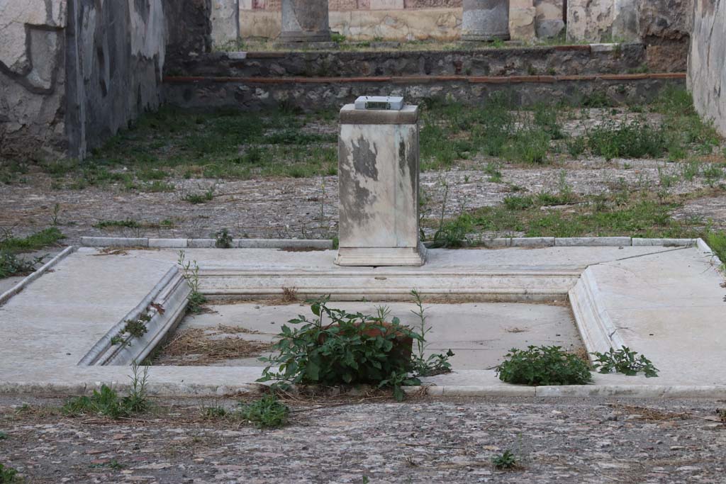 V.1.7 Pompeii. September 2017. Room 1, looking north across impluvium in atrium.
Photo courtesy of Klaus Heese.