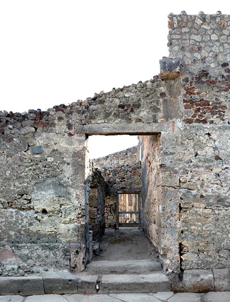 V.1.9 Pompeii. c.2005-7.
Looking west towards entrance doorway. Photo by Hans Thorwid.
Photo courtesy of the Swedish Pompeii Project.