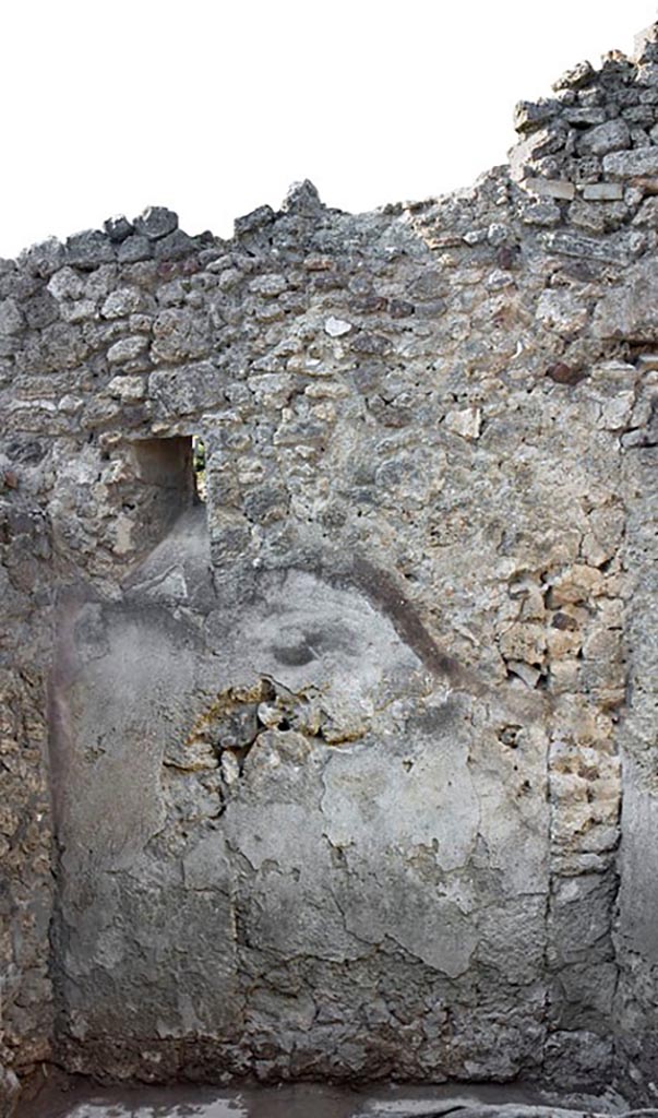V.1.11 Pompeii. c.2005-7? Room “v”, north wall. Photo by Hans Thorwid.
Photo courtesy of The Swedish Pompeii Project.