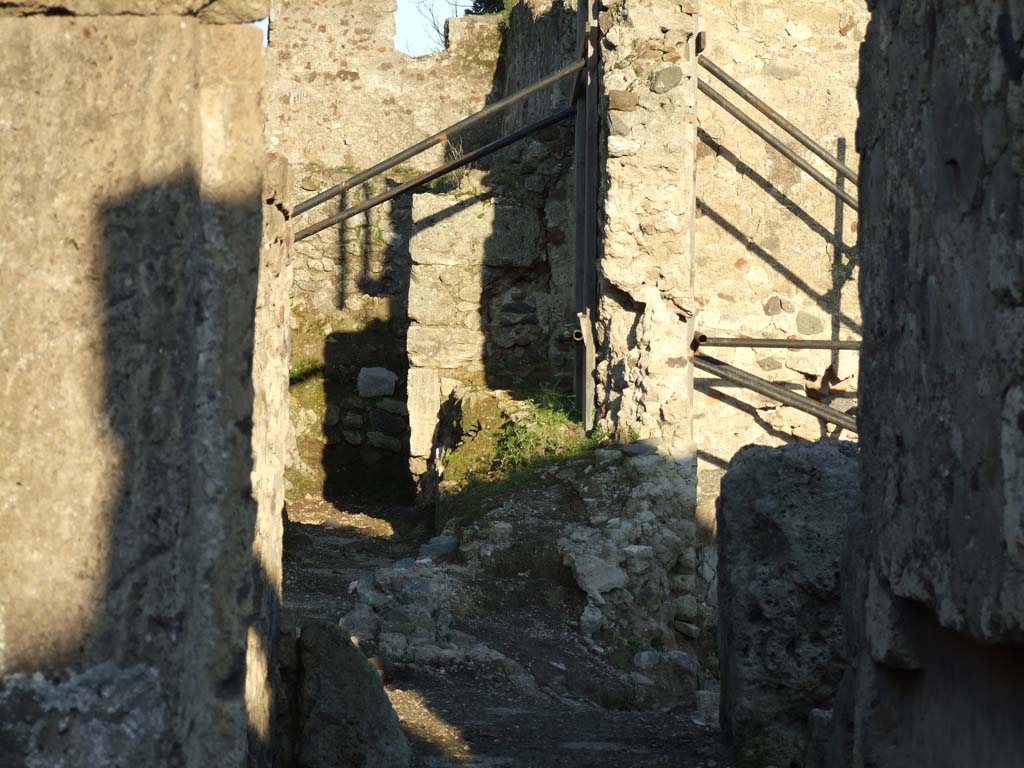 V.I.13 Pompeii. December 2006. Rear of Inn of Salvius.