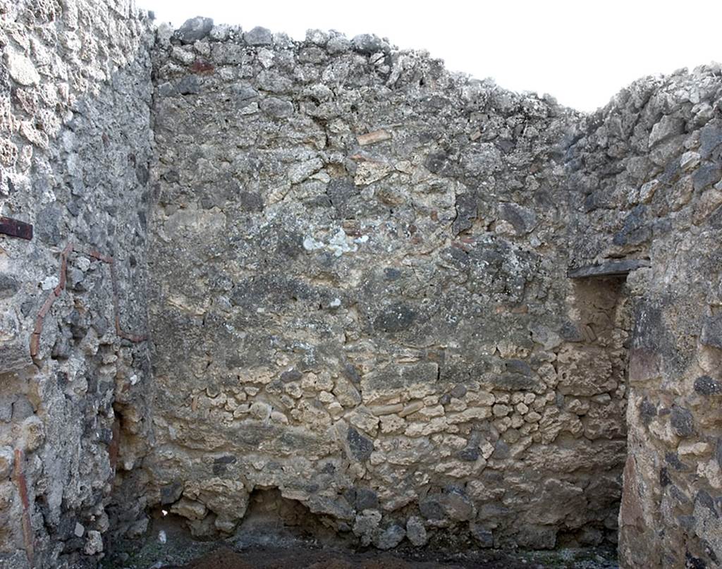 V.1.20 Pompeii. Pre 2008. Room “d”, south wall of kitchen. Photo by Hans Thorwid.
Photo courtesy of The Swedish Pompeii Project.