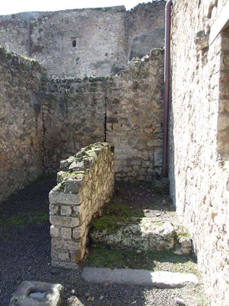 V.2.1 Pompeii.  March 2009.  Room 7, Stairs to upper floor.