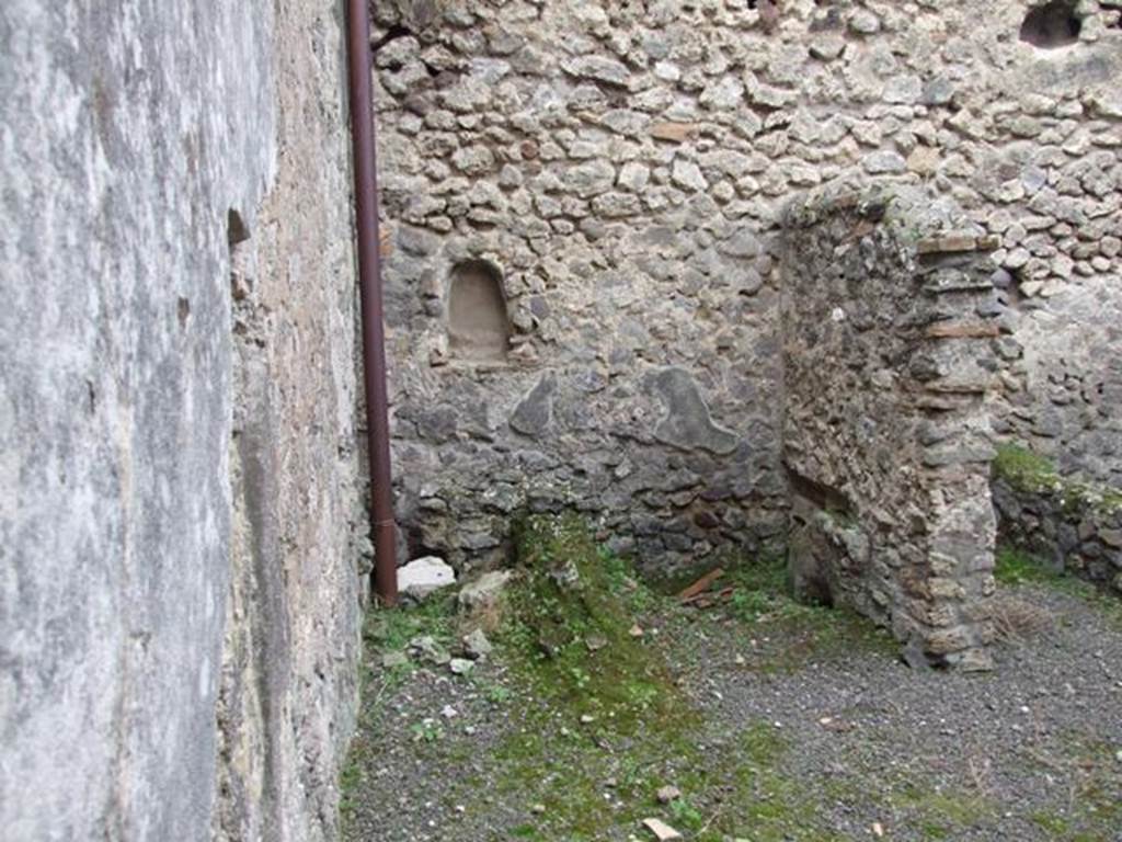 V.2.1 Pompeii. December 2007. Room 10, Kitchen.
