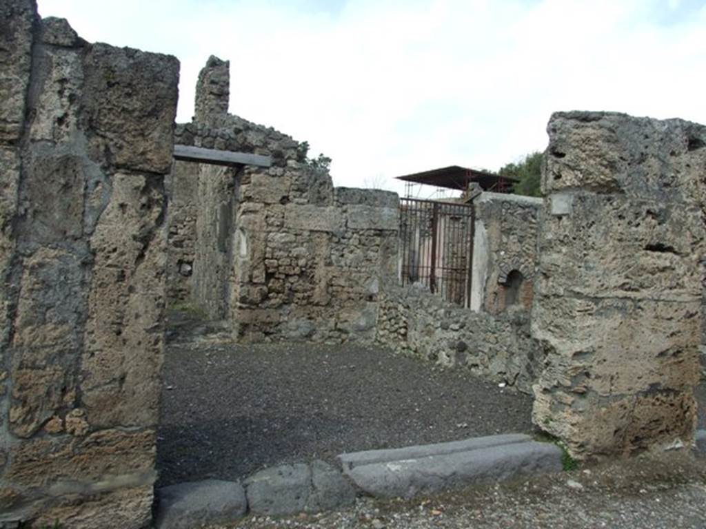 V.2.3 Pompeii. March 2009. Entrance.