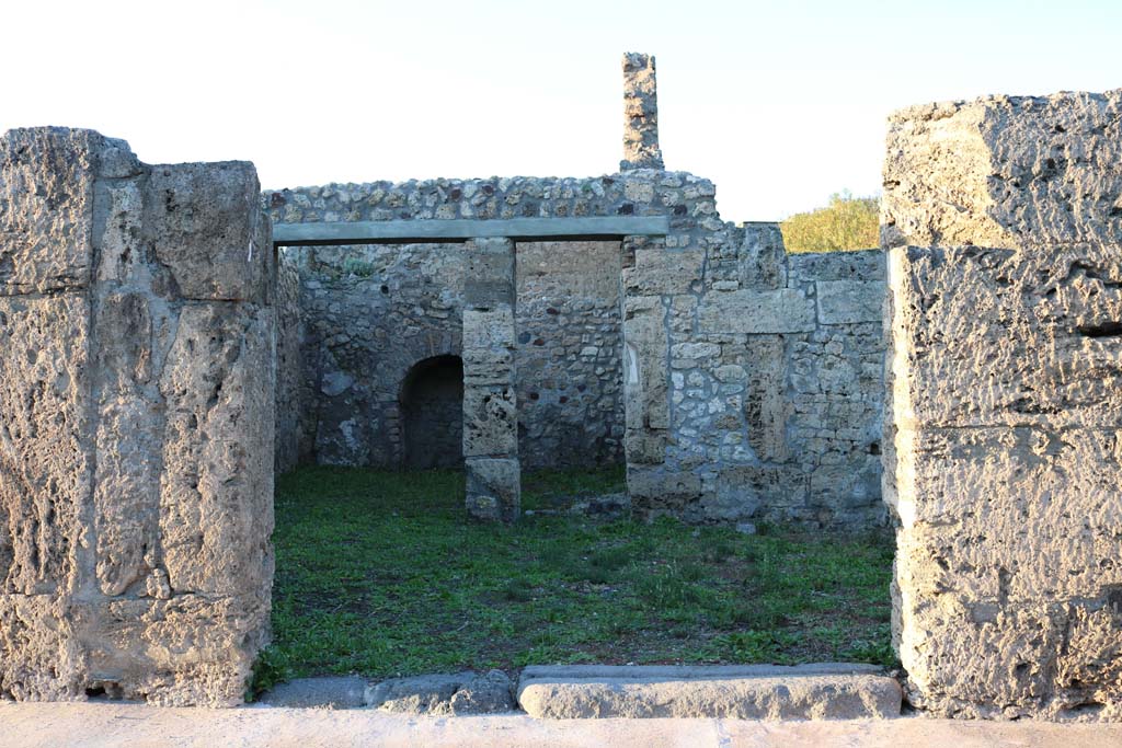 V.2.3 Pompeii. December 2018. Looking north from entrance doorway. Photo courtesy of Aude Durand.