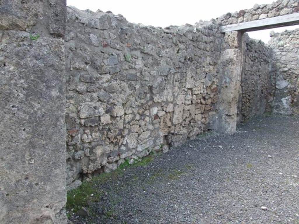 V.2.3 Pompeii. March 2009. West wall of caupona.